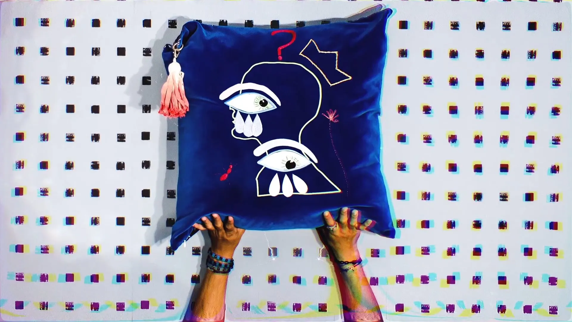 Fashion film 'Pillow Collection' — Mr Brown Cott — dirigido por CsarSlim